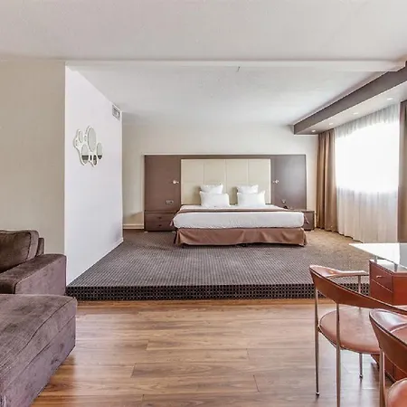 Zenitude Alpexpo Hotel