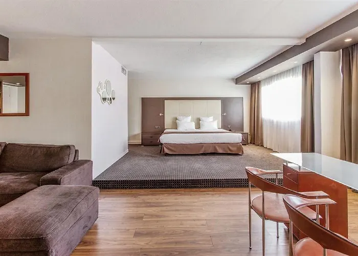 Zenitude Alpexpo ホテル