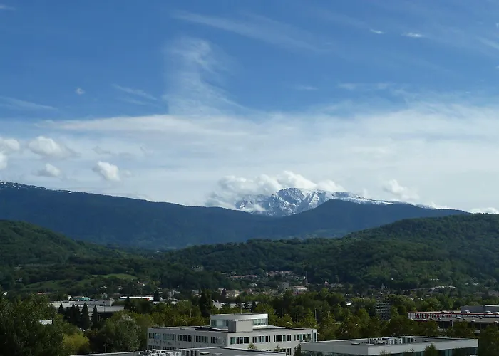 Zenitude Alpexpo 호텔