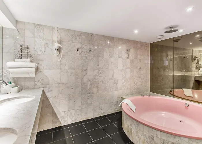 ホテル Zenitude Alpexpo